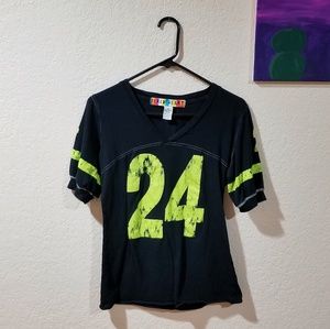 Derek Heart Team Player Puffer Sleeve Graphic T :L